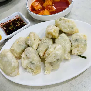 일미 만두 칼국수 사진