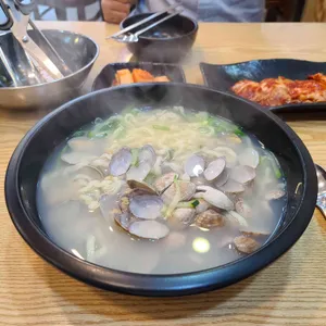 예담손칼국수 사진