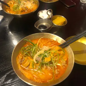 장홍 사진