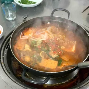 푸짐한뒤고기 사진