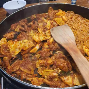 유가네닭갈비 사진