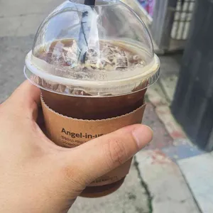 엔제리너스 사진