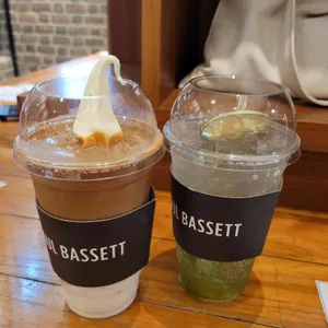 폴바셋 사진