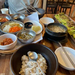 예당소쿠리밥상 사진