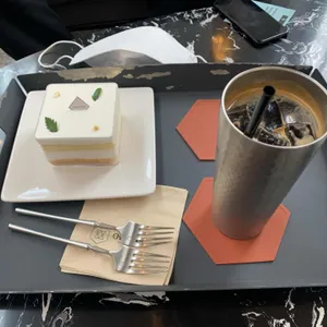 카페 오버랩 사진