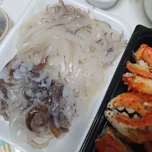 아빠가잡아온붉은대게 사진