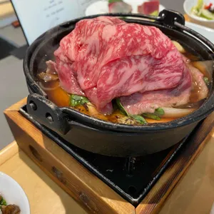 타카 대표 사진