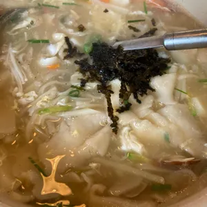 얼큰한 조벡이 수제비 사진