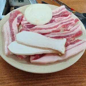언양생고기 거북이 김치삼겹살 고추장불고기 사진