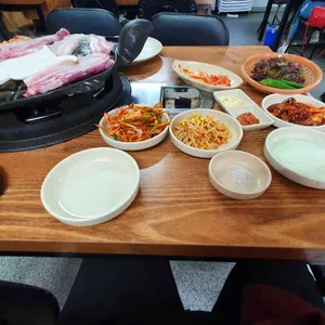 언양생고기 거북이 김치삼겹살 고추장불고기 사진