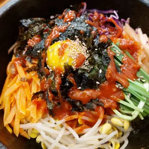 육쌈냉면 사진