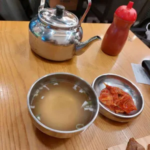 육쌈냉면 사진