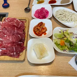 남산편백집 사진