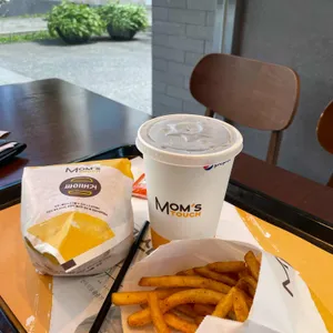 맘스터치 리뷰 사진