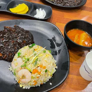동해반점 사진
