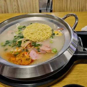 놀부부대찌개 사진
