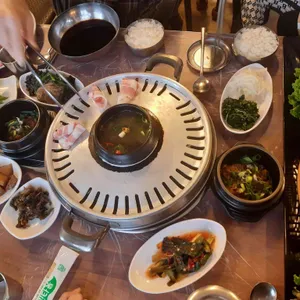 우렁각시쌈밥 사진