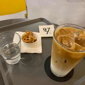 97.7화씨 사진