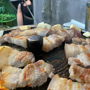 통돼지집 사진