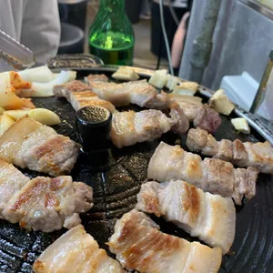 통돼지집 사진