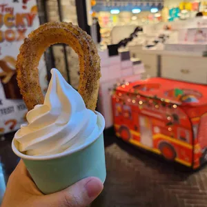 스트릿츄러스 사진