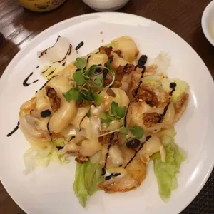 메이탄 대표 사진