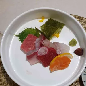로바 사진