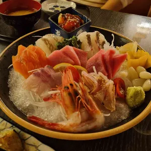 빛날빈 사진