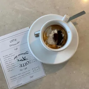 오이트 에스프레소바 리뷰 사진