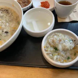 본죽 서울백병원점 사진