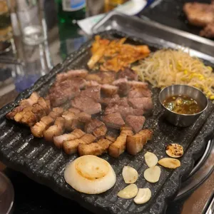 연굽남 사진