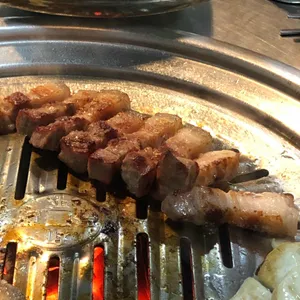 산청엔흑돼지 사진