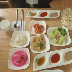 남산편백집 사진
