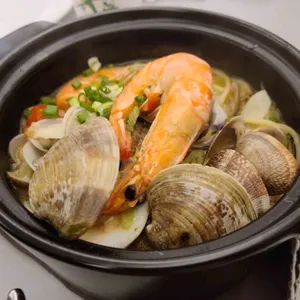 캐쥬얼식당 사진