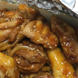 동근이숯불두마리치킨 사진