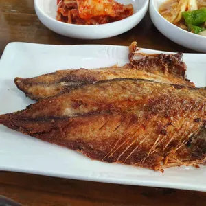 앞들식당 사진