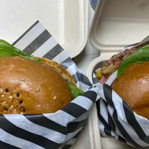 루이스버거 사진