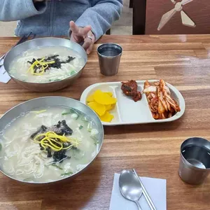 골목칼국수 사진