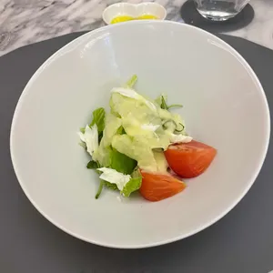 Bespoke 사진