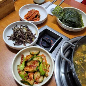 궁전 백반 삼겹살 사진