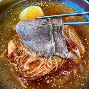 재성밀면 사진