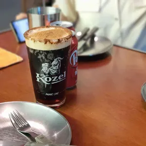 로니스 개러지 사진