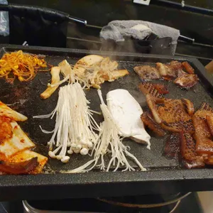 국제수입식당 리뷰 사진
