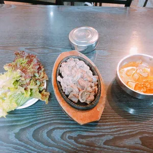 행복한제육불백 사진