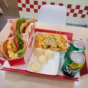 왓더버거 리뷰 사진