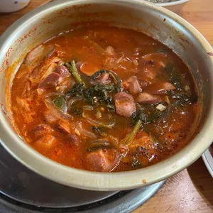 유정부대찌개 사진