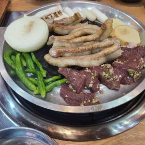 명품황소곱창 사진