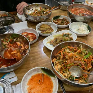 산지물 사진