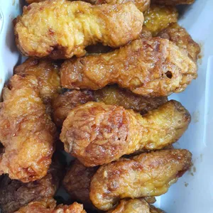 교촌치킨 사진