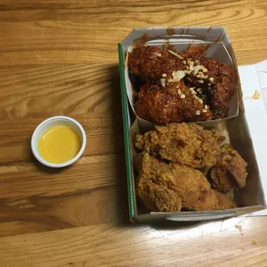 자담치킨 사진